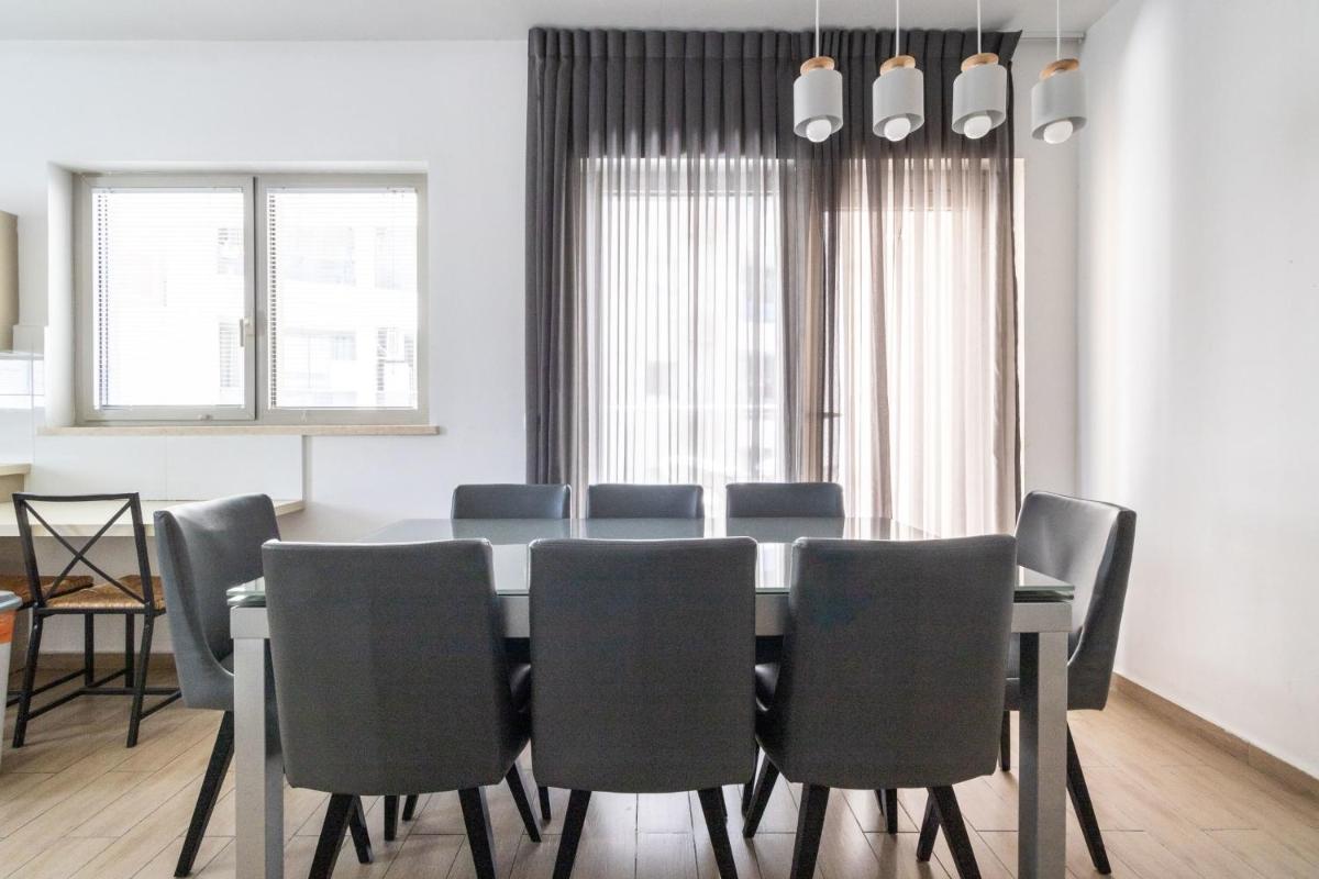 JAFFA- Beautiful 3 bedroom apartment best location - image 5