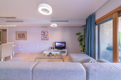 Art Apartment In Mamila - King David Residence - image 14