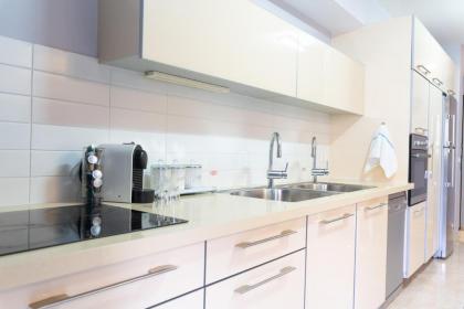 Art Apartment In Mamila - King David Residence - image 20