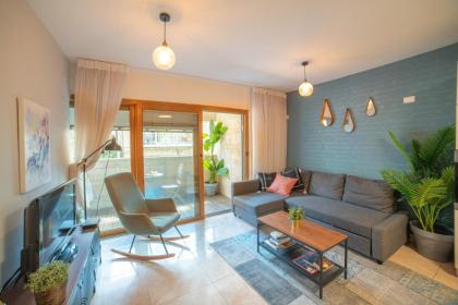 Art Apartment In Mamila - King David Residence - image 4
