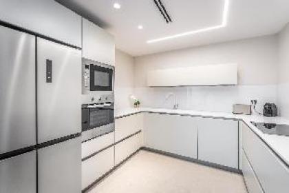 Next the old city - 5 stars apart - David village - image 13