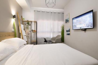 Aju Hillel 14 - image 28