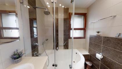 Near KING DAVID HOTEL- 3 bdrs with balcony - image 23