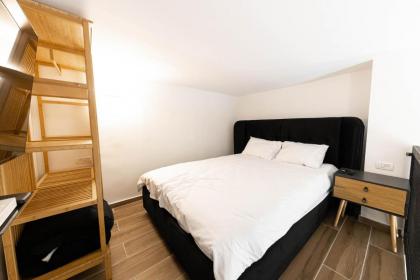 Cohens apartments - image 30