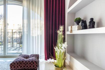 Cosy Studio in Mamilla free parking up to 5 ppl - image 8