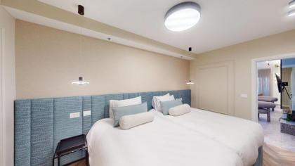 KING DAVID RESIDENCES - Pool & Gym - image 4