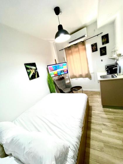 Aju Ben Yehuda 23 - image 30