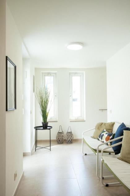 Shlomo Molkho Luxury Apartment By Nimizz - image 11