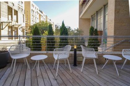 Urbanic Hotel - image 7