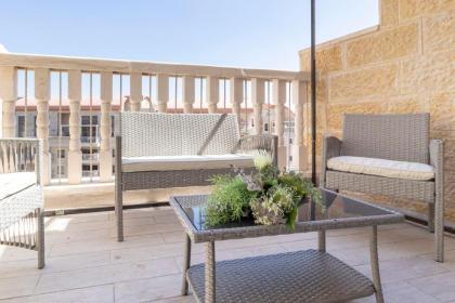 Stylish 1 Bedrooms Parking At City Gate - image 18