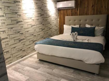 Lago Suites Hotel - image 14