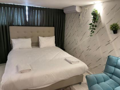 Lago Suites Hotel - image 17