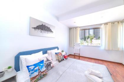 Art Apartment In Mamila - Art & View - image 22