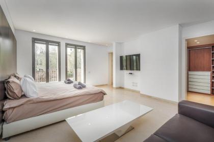 Spectacular 375 SQM at Mamilla Mall - 4 bedroom - image 16