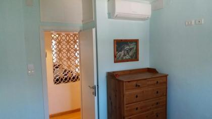 Kosher Furnished 3 bedroom apartment in Katamon - image 25