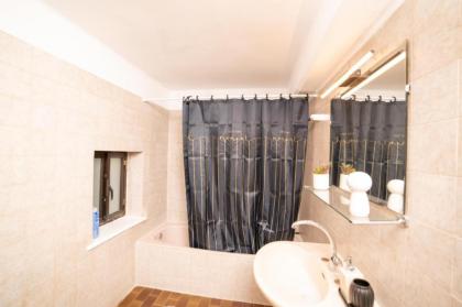 Art Apartment In Mamila - Villa Rehavia - image 24