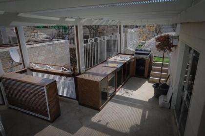 Western Wall Luxury House - image 17