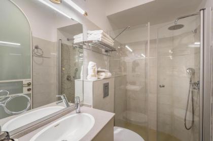 Western Wall Luxury House - image 25