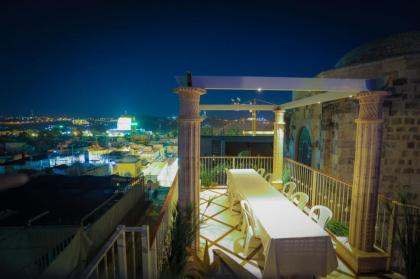 Western Wall Luxury House - image 3