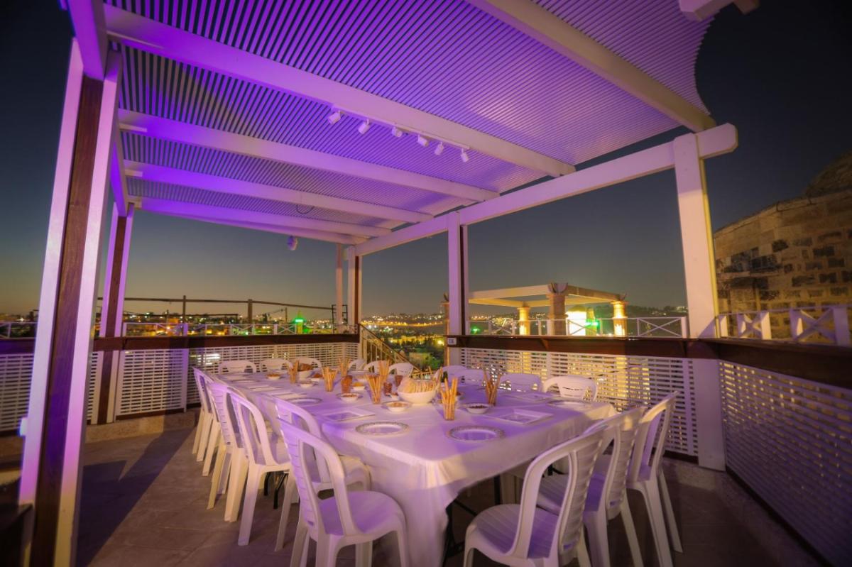 Western Wall Luxury House - image 5
