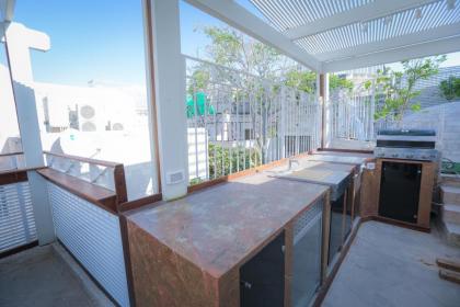 Western Wall Luxury House - image 9