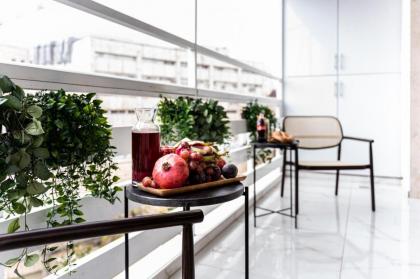 Renovated 2 BR with 2 BTH front Mamilla Mall - image 15