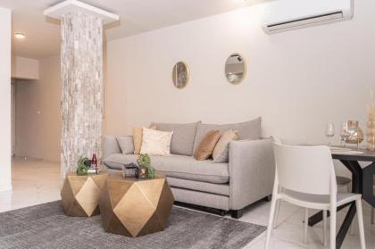 Renovated 2 BR with 2 BTH front Mamilla Mall - image 4