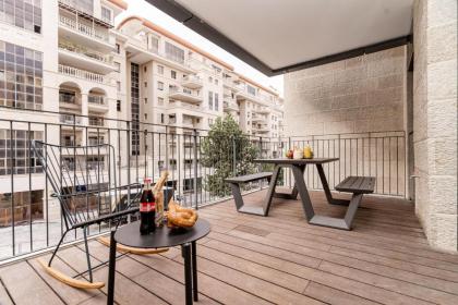 Designed 2BR with 2 bathroom Terrace and Parking