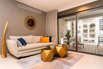 Central and Luxury New 2BR&2Bth - Private Parking - image 4