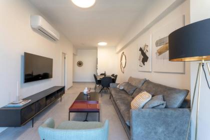 Holysuite Moshe Hess - image 24