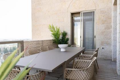 The Penthouse Of Haneviim Court 4BDM - image 29