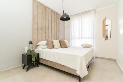 Savyon View Tower - Isrentals - image 26