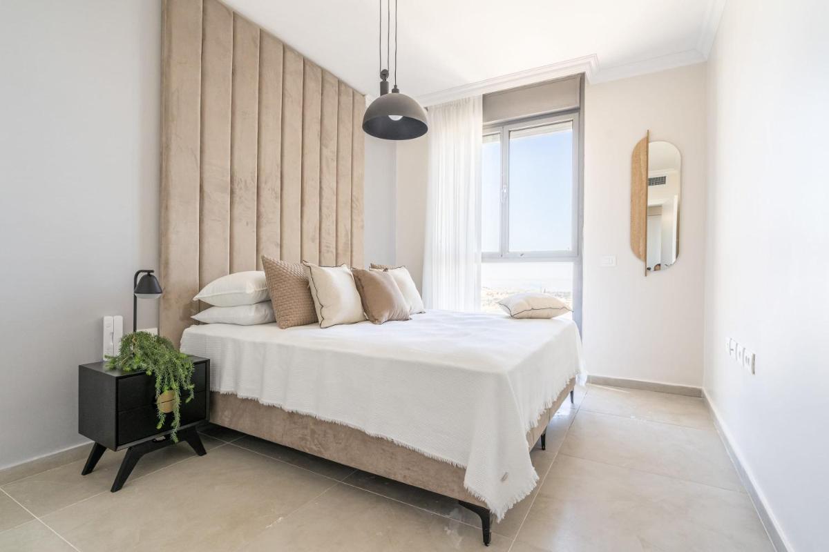 Savyon View Tower - Isrentals - image 3