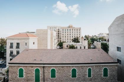 Stunning 1 bdm Shaul Adler st - image 23