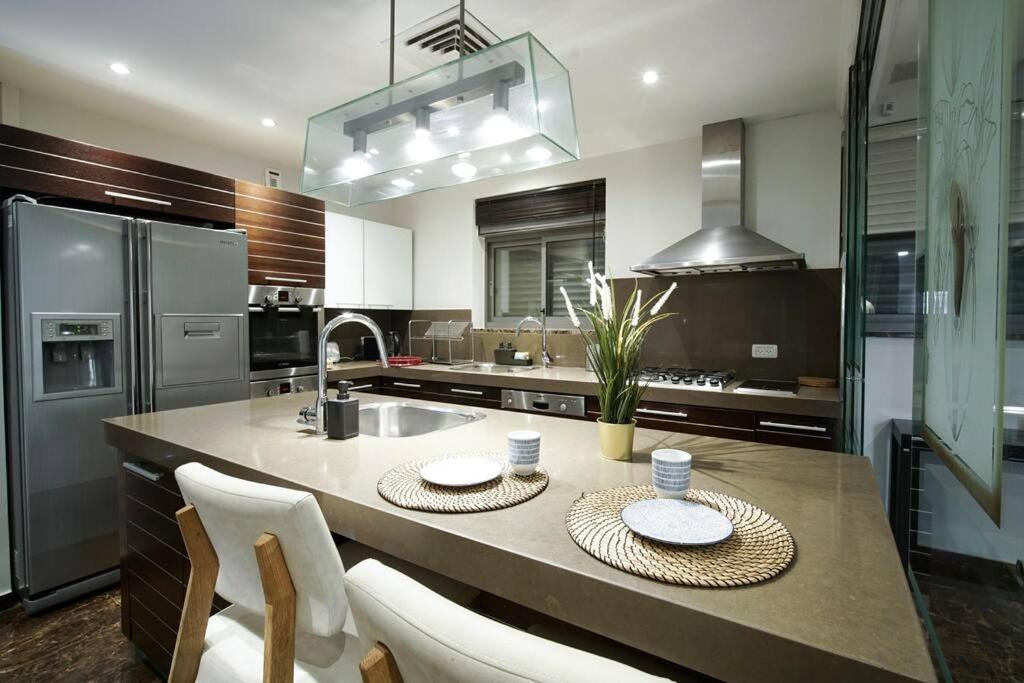Ehad Haam Luxury Apartment By Nimizz - image 4