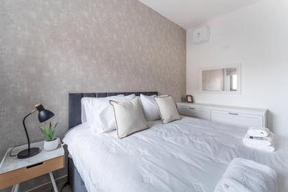 Holysuite Savyon View Tower - image 18