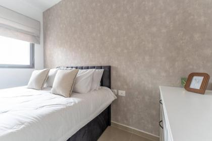 Holysuite Savyon View Tower - image 20