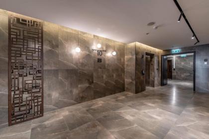 Holysuite Savyon View Tower - image 30