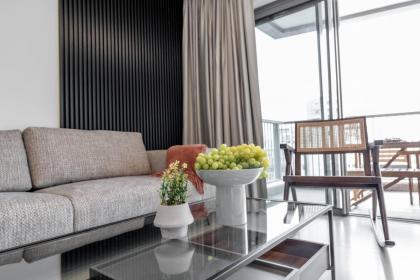 Holysuite Savyon View Tower - image 4