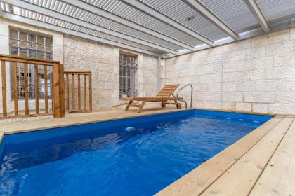 Breathtaking 3BR Villa With Garden Pool Parking - image 2