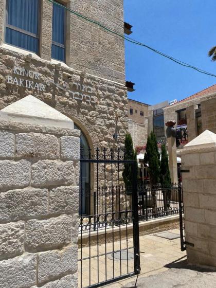 GoodHouse 405 - Beautiful 2 BDR with amazing view of Jerusalem - image 16