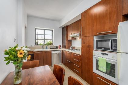 Full Option 3BR next King David - image 13