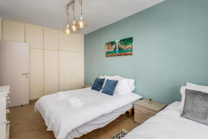 Full Option 3BR next King David - image 17