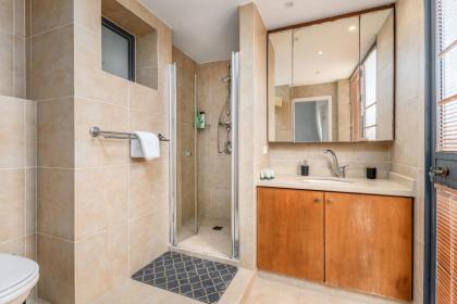 Full Option 3BR next King David - image 25