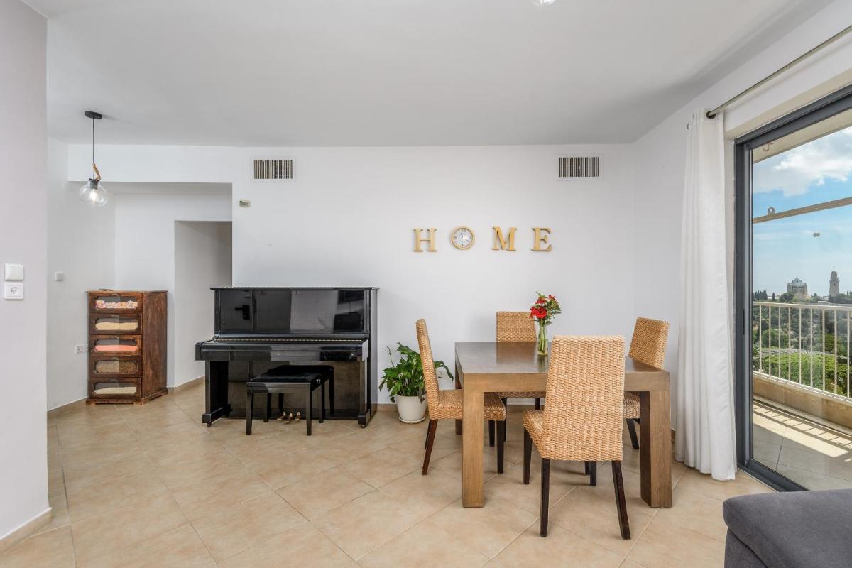 Full Option 3BR next King David - image 6