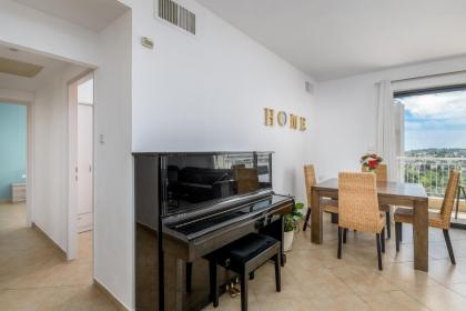 Full Option 3BR next King David - image 8