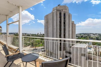Full Option 3BR next King David - image 9