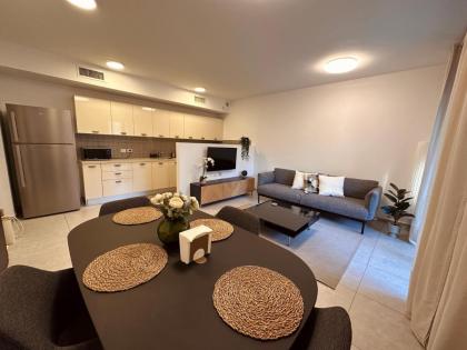 Lincoln Design Apartments