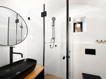 Jerusalem Central: Your Stylish Stay - image 13