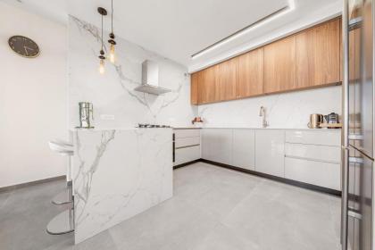 Dreamy 3 Bedroom In Best Location Parking - image 14